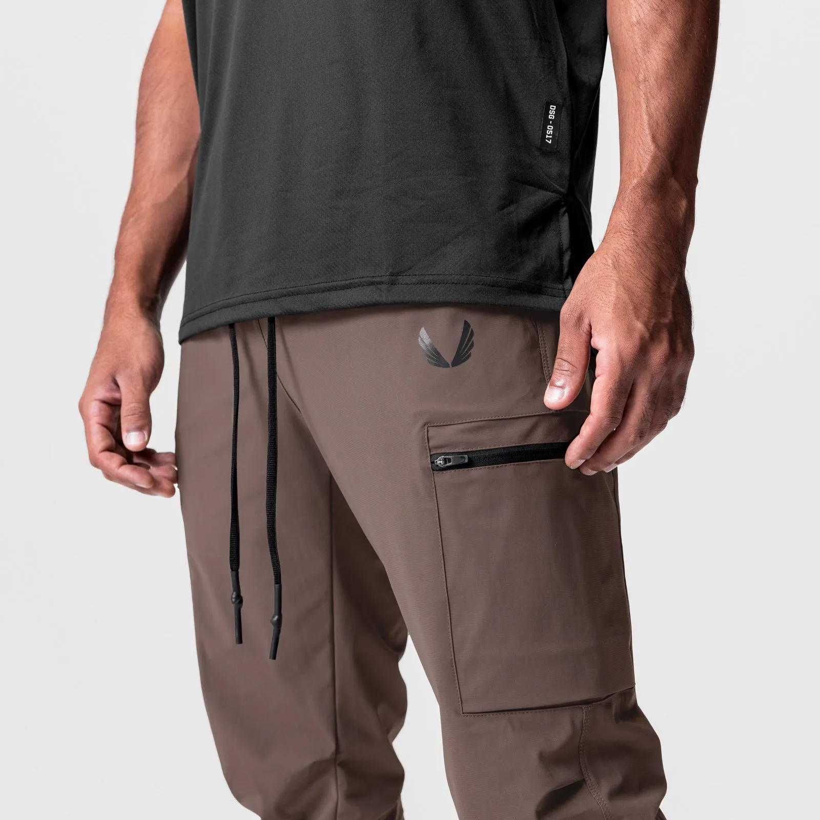 0698. TETRA-LITE™ Inlay Pocket High Rib Jogger - Deep Taupe