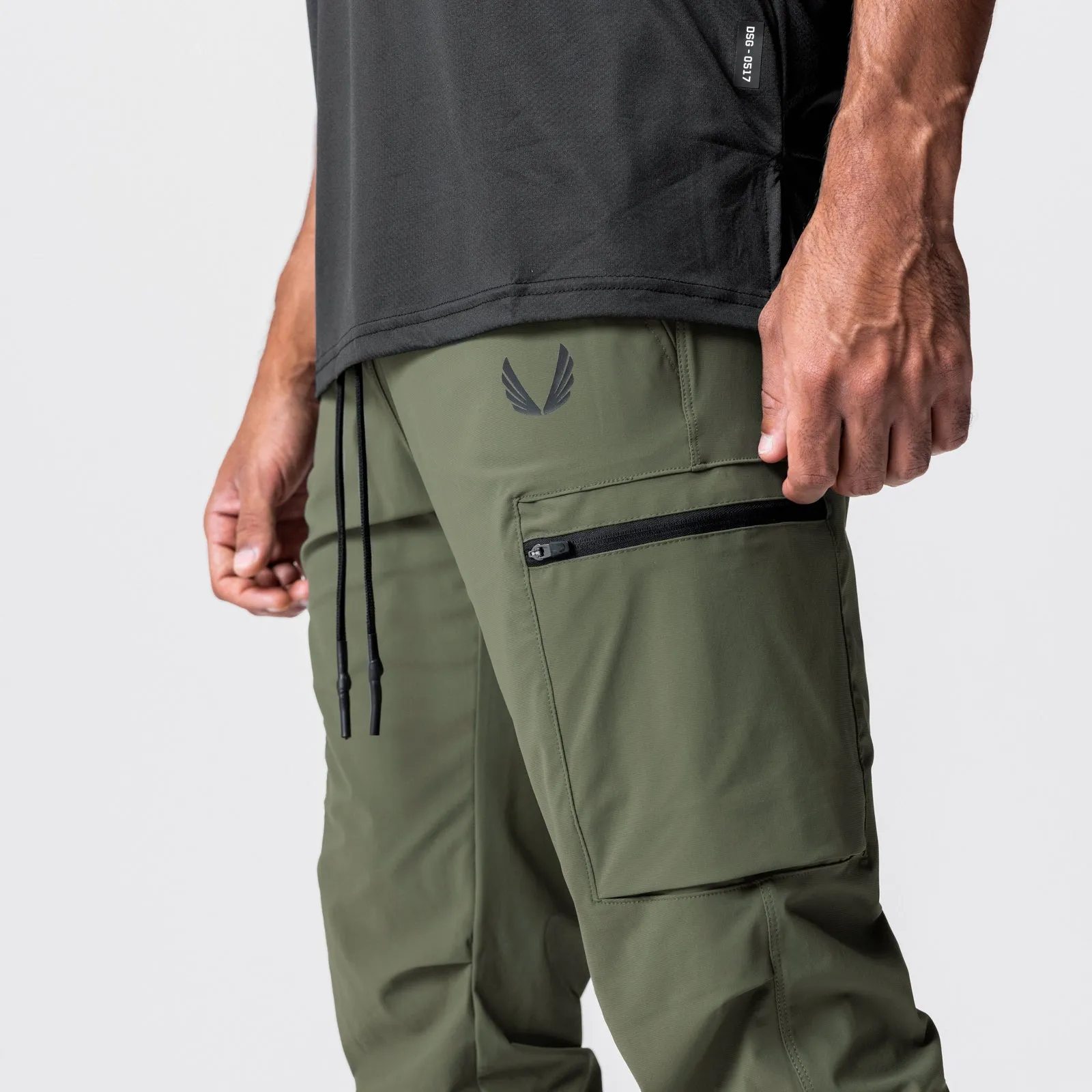 0698. TETRA-LITE™ Inlay Pocket High Rib Jogger - Olive