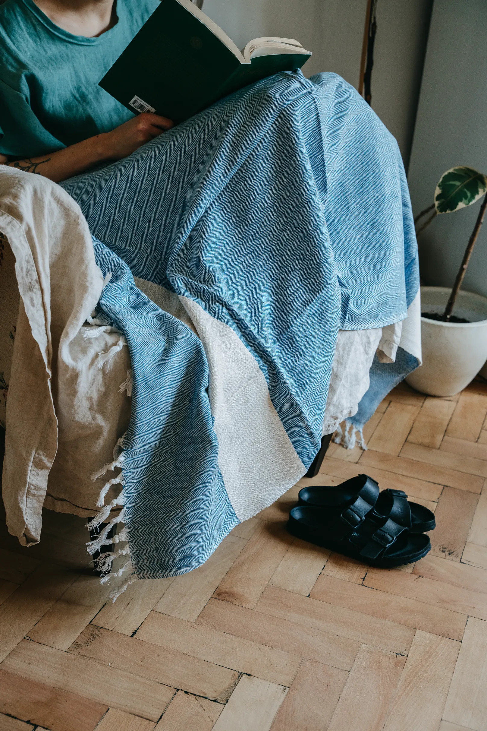 Eco-Friendly Organic Bath Towel with Plant-Based Dyes • True indigo •