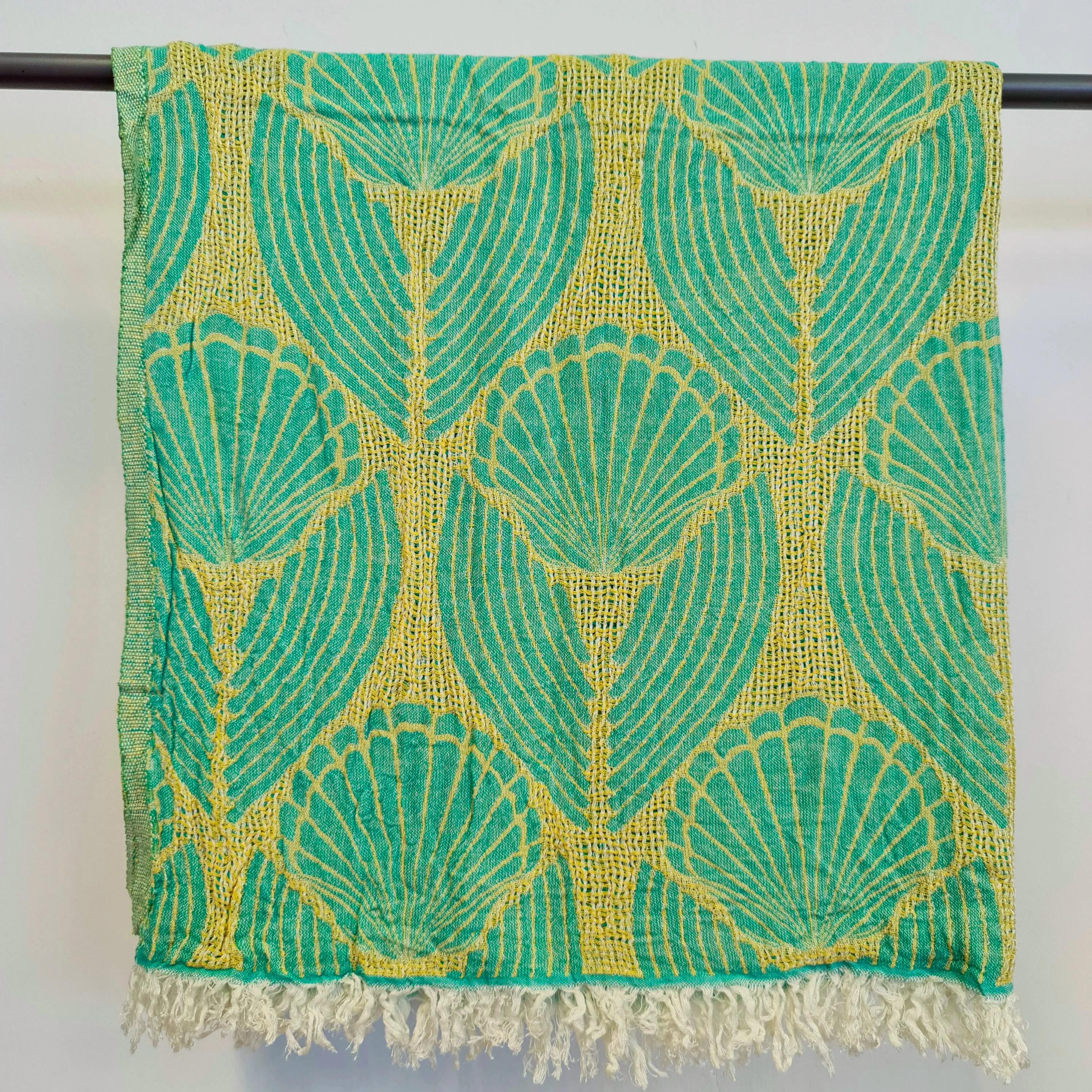 Handwoven Jacquard Design Natural Cotton Turkish Pestemal Towel – Eco-Friendly & Absorbent Beach, Spa, or Bath Essential