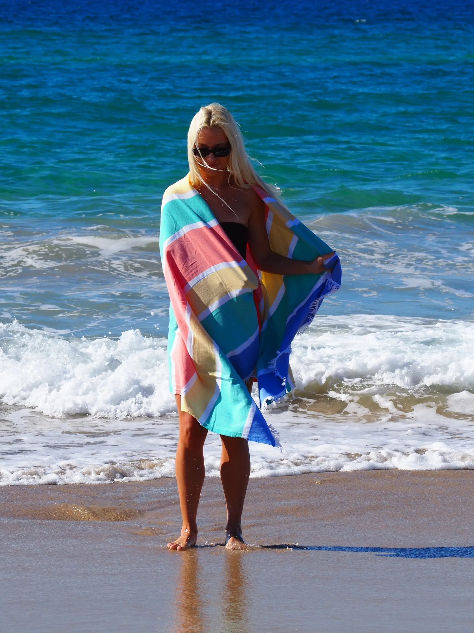 Luxurious Turkish Cotton Beach Towel (95x175cm) - Tropical Colours